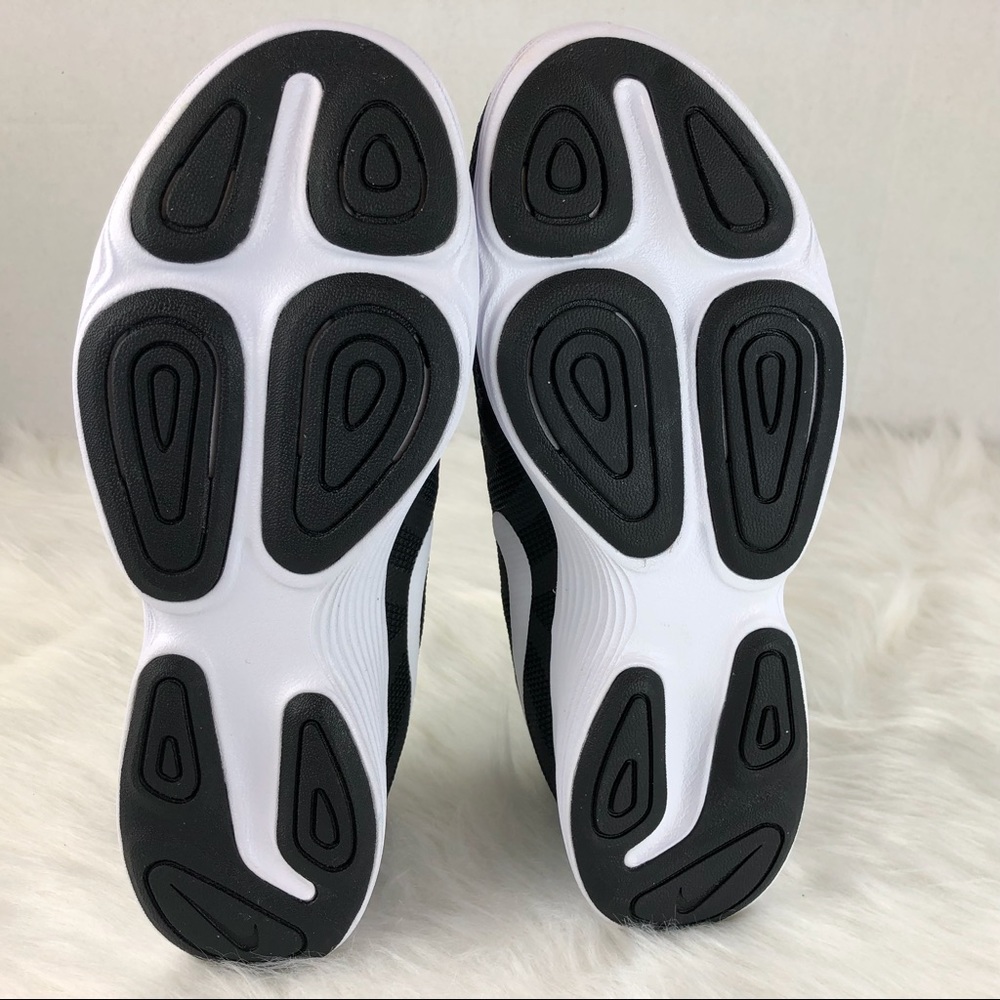 Nike Revolution 4 Wide - Picture 6 of 6